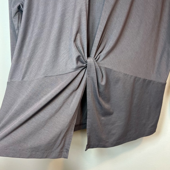 Athleta Women's Essence Twist Back Long Sleeve Shirt Top Gray Athletic Sz Medium - Picture 10 of 11